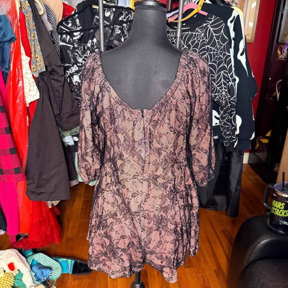 Vixen by Micheline Pitt Peach Lace Vacation Playsuit - Picture 3 of 4